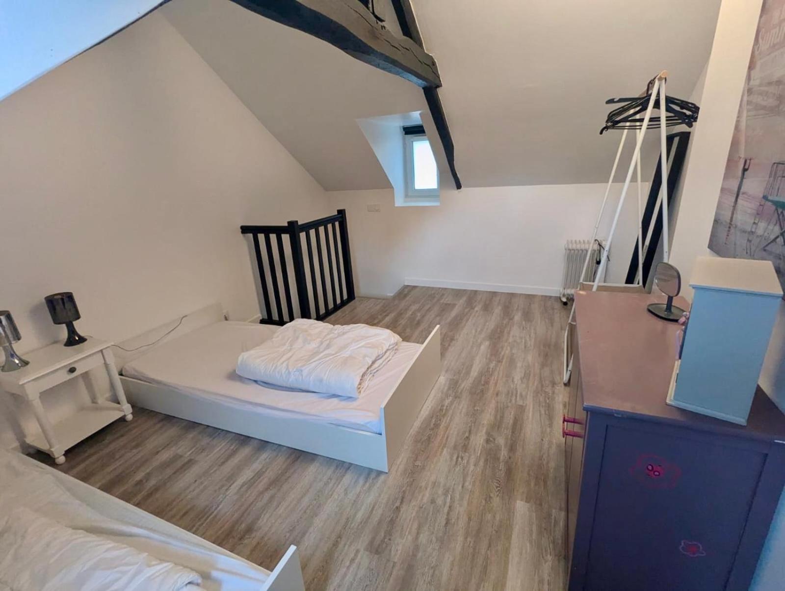 Charmante Maison Au Coeur De Villerville Eksteriør bilde