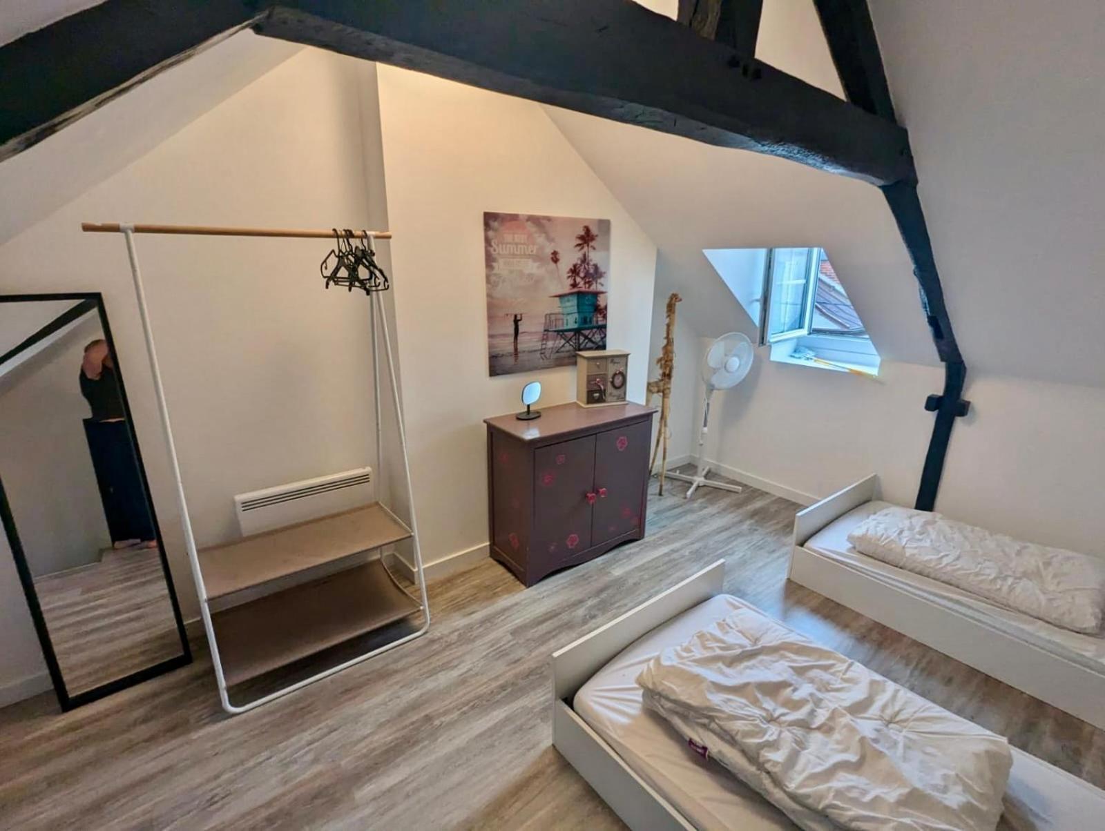 Charmante Maison Au Coeur De Villerville Eksteriør bilde