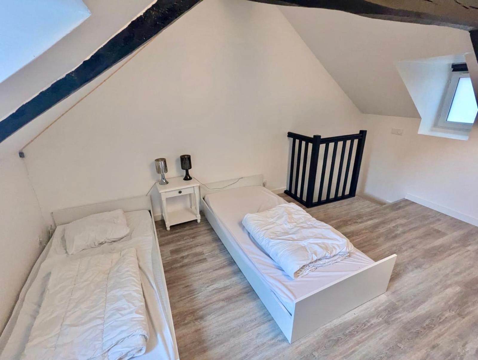 Charmante Maison Au Coeur De Villerville Eksteriør bilde